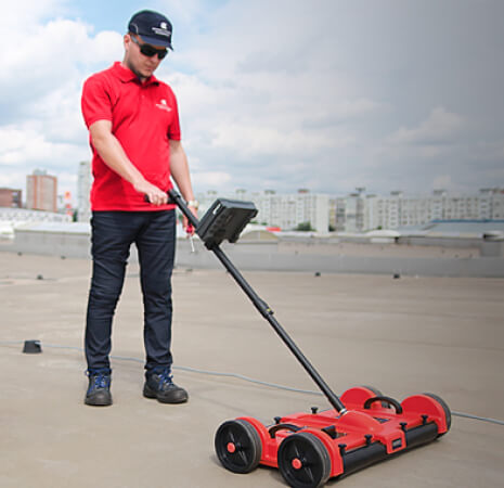 Поиск протечек плоской кровли